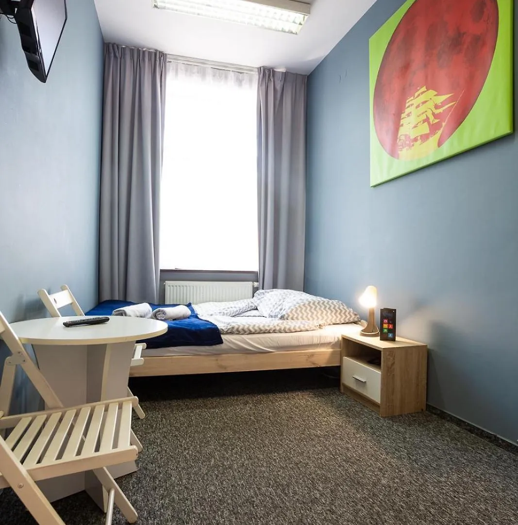 Moon Hostel Gdańsk 2*,