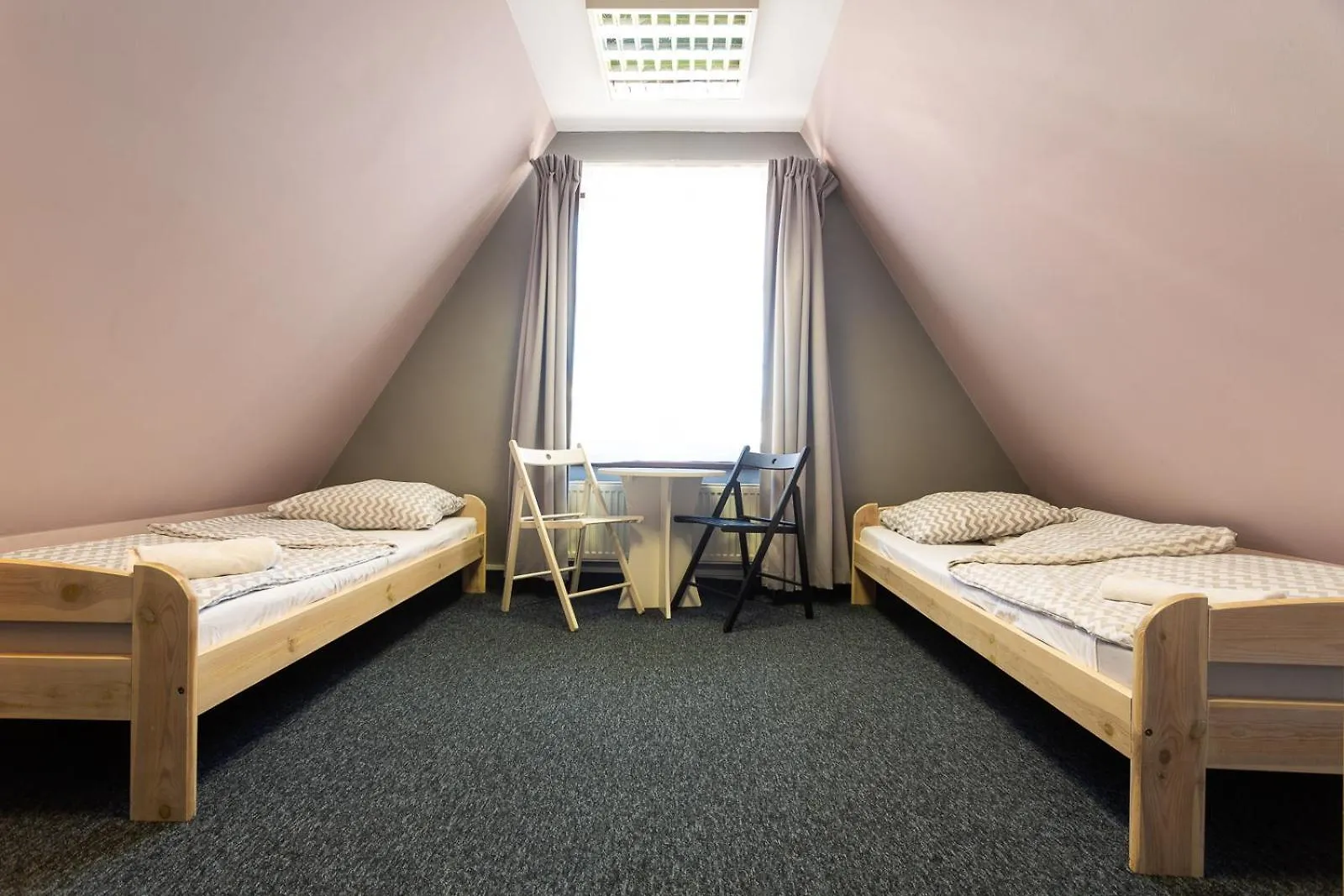 Moon Hostel Gdańsk 2*,