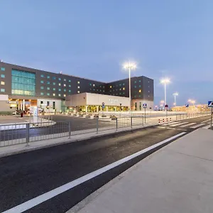 Courtyard By Marriott Airport Varsavia